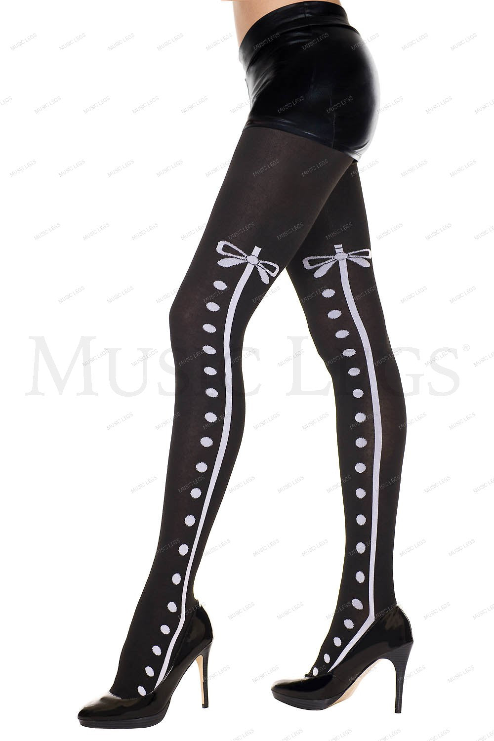 Side tuxedo with bow design