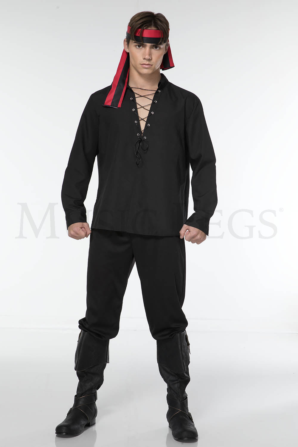 FIRST MATE PIRATE