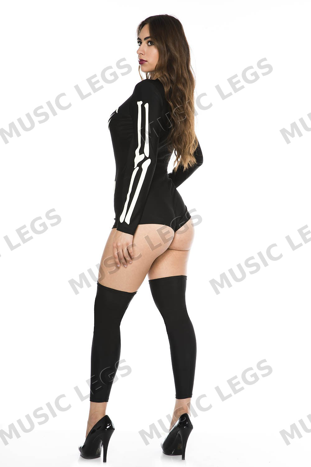 SEDUCTIVE SKELETON