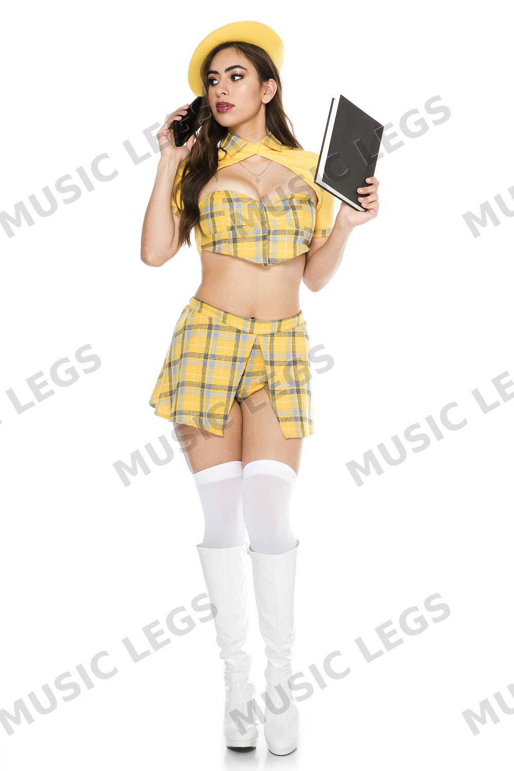 CLUELESS SORORITY GIRL